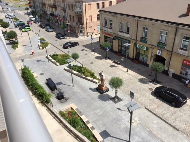 Family & Business Elegant Apartments Rynek Centrum Downtown - 2 Bedroom, Balcony, Parking Кельце Экстерьер фото