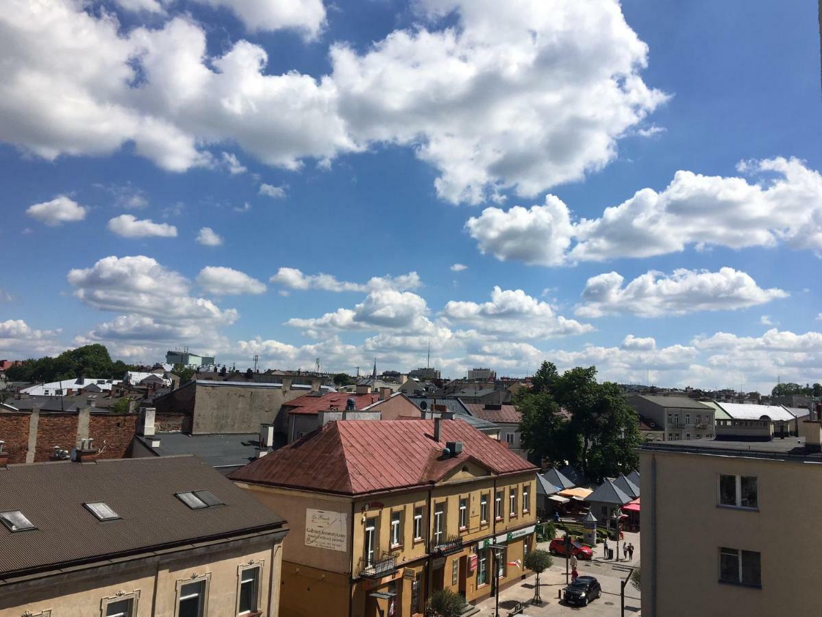 Family & Business Elegant Apartments Rynek Centrum Downtown - 2 Bedroom, Balcony, Parking Кельце Экстерьер фото