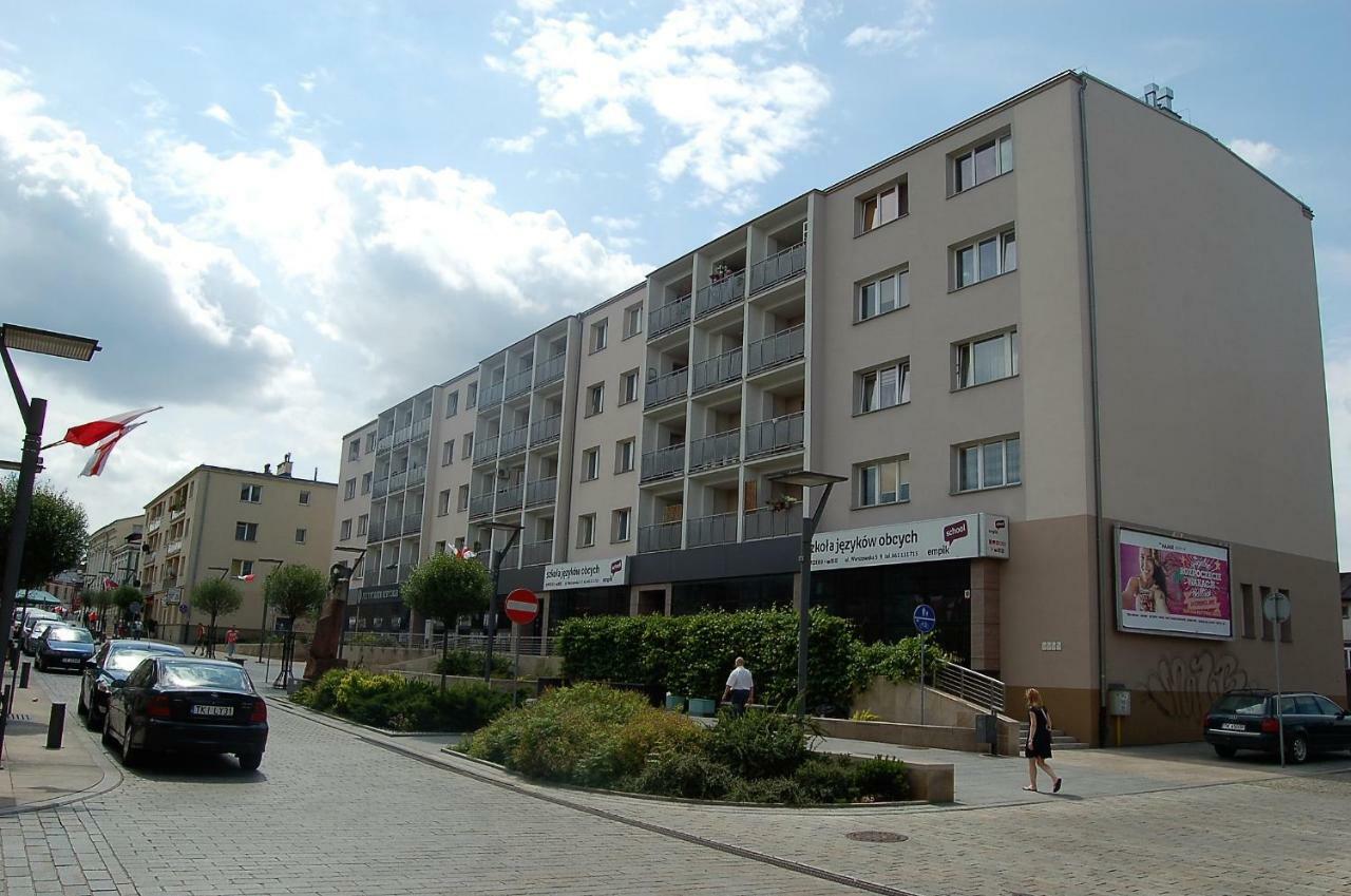 Family & Business Elegant Apartments Rynek Centrum Downtown - 2 Bedroom, Balcony, Parking Кельце Экстерьер фото