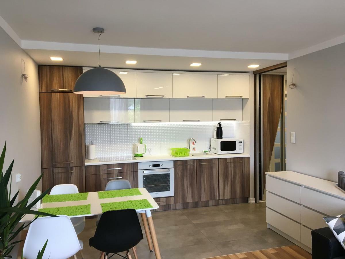 Family & Business Elegant Apartments Rynek Centrum Downtown - 2 Bedroom, Balcony, Parking Кельце Экстерьер фото