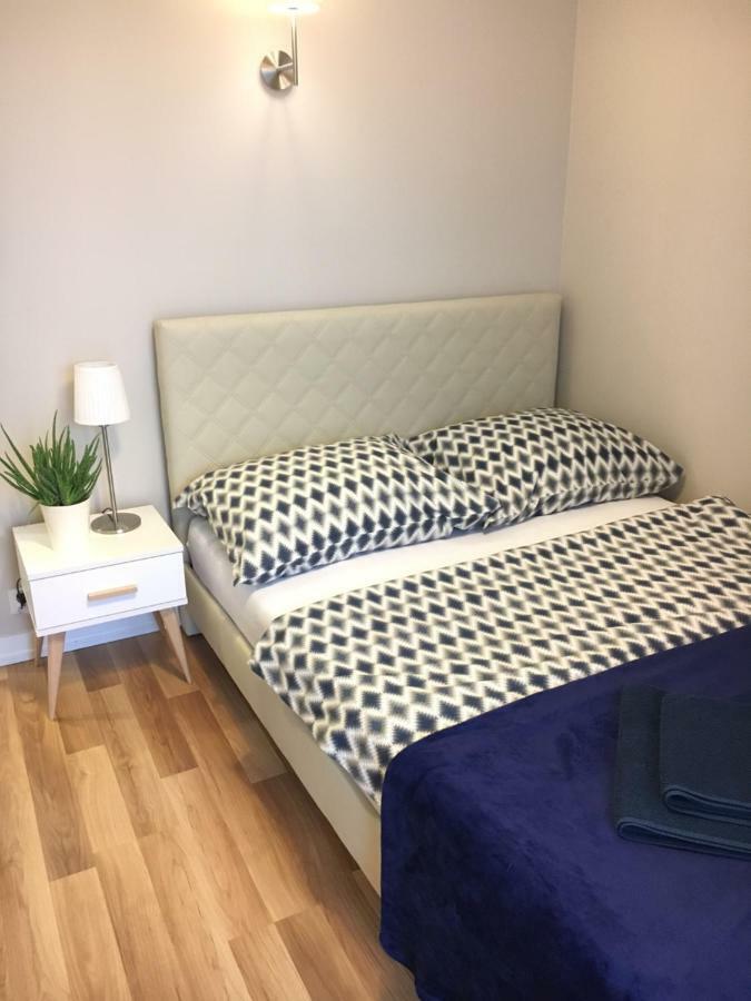 Family & Business Elegant Apartments Rynek Centrum Downtown - 2 Bedroom, Balcony, Parking Кельце Экстерьер фото