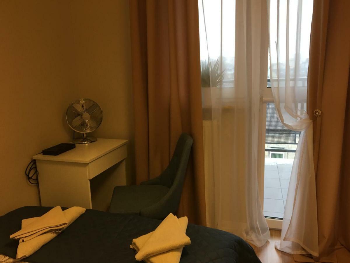 Family & Business Elegant Apartments Rynek Centrum Downtown - 2 Bedroom, Balcony, Parking Кельце Экстерьер фото